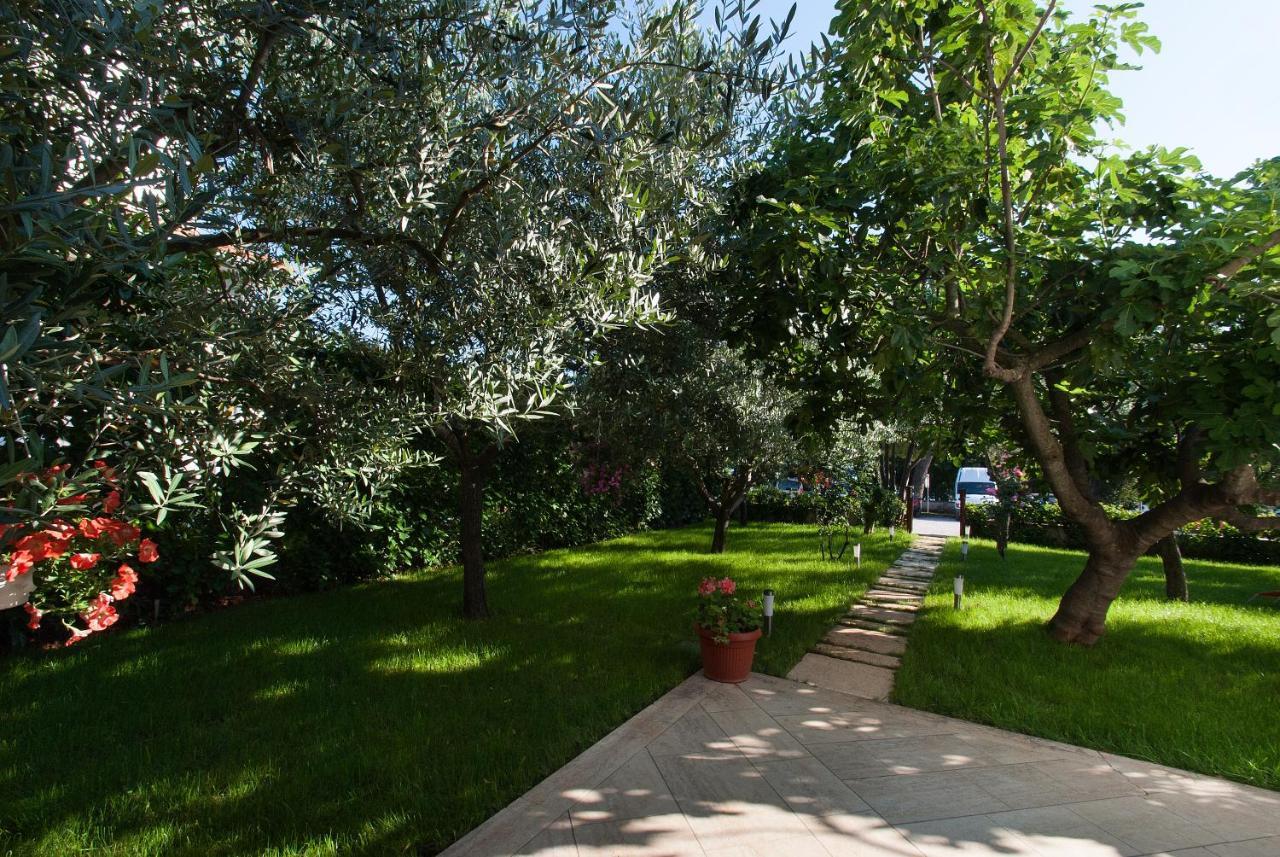 Weis Apartments Rovigno Camera foto