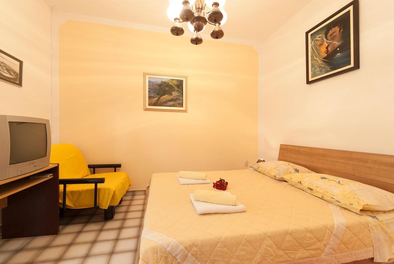 Weis Apartments Rovigno Camera foto